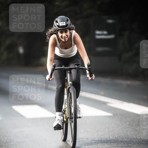 13.09.2026 - Stadtparktriathlon H.Heesch http://msf.ph/oto/10277640 13.09.2026 10:40:14 Radfahren 457, 472, 533, 559 meine-sportfotos.de