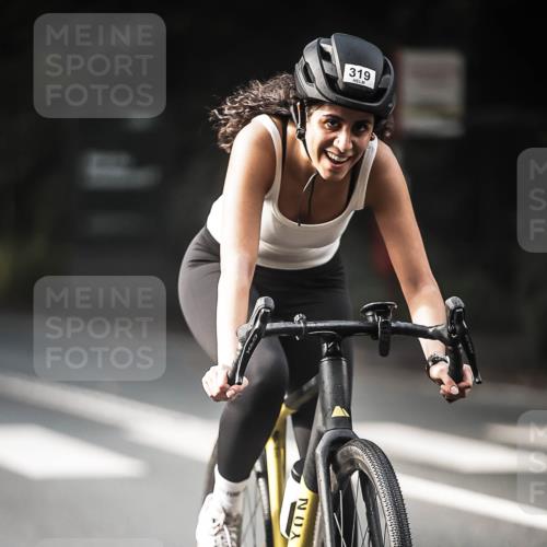 13.09.2026 - Stadtparktriathlon H.Heesch http://msf.ph/oto/10277654 13.09.2026 10:40:14 Radfahren 457, 472, 533, 559 meine-sportfotos.de