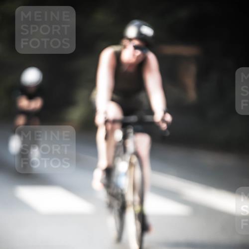 13.09.2026 - Stadtparktriathlon H.Heesch http://msf.ph/oto/10277666 13.09.2026 10:40:20 Radfahren 457, 502 meine-sportfotos.de
