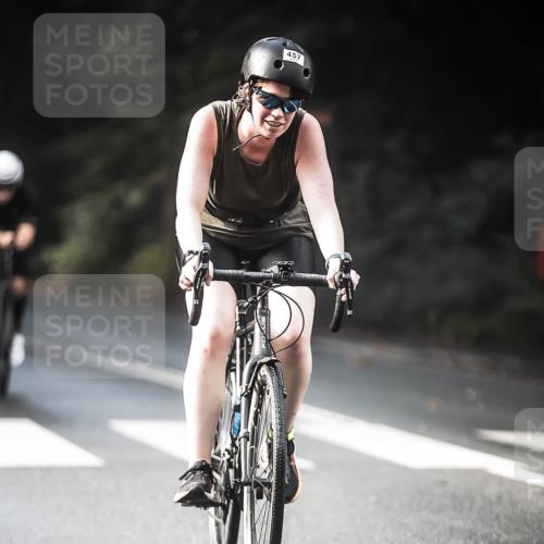 13.09.2026 - Stadtparktriathlon H.Heesch http://msf.ph/oto/10277672 13.09.2026 10:40:20 Radfahren 457, 502 meine-sportfotos.de
