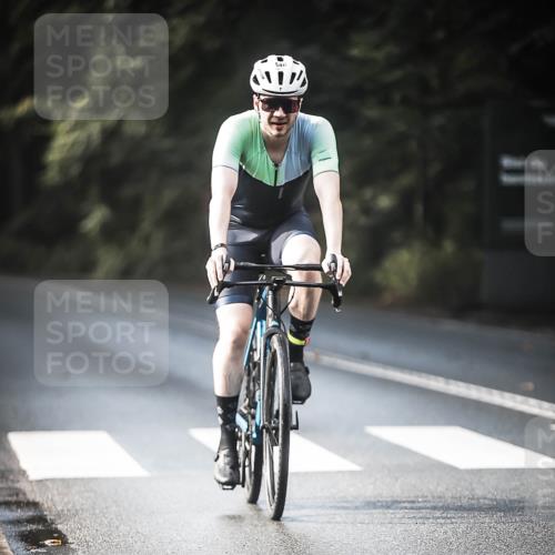 13.09.2026 - Stadtparktriathlon H.Heesch http://msf.ph/oto/10277691 13.09.2026 10:40:28 Radfahren 404, 512, 546 meine-sportfotos.de