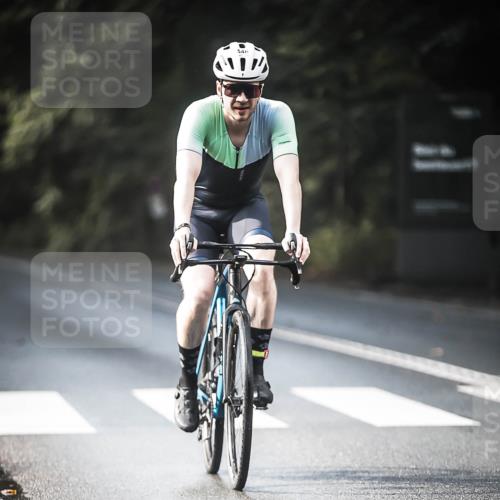 13.09.2026 - Stadtparktriathlon H.Heesch http://msf.ph/oto/10277693 13.09.2026 10:40:28 Radfahren 404, 512, 546 meine-sportfotos.de
