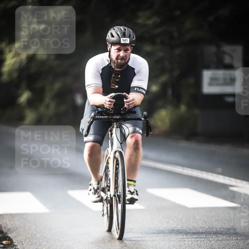 13.09.2026 - Stadtparktriathlon H.Heesch http://msf.ph/oto/10277747 13.09.2026 10:40:39 Radfahren 404, 442, 512, 541 meine-sportfotos.de