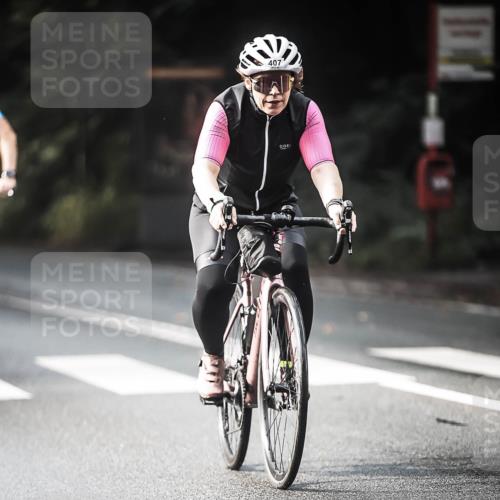 13.09.2026 - Stadtparktriathlon H.Heesch http://msf.ph/oto/10277807 13.09.2026 10:40:49 Radfahren 407, 442, 548, 555 meine-sportfotos.de