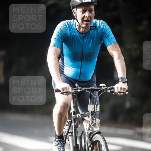 13.09.2026 - Stadtparktriathlon H.Heesch http://msf.ph/oto/10277831 13.09.2026 10:40:50 Radfahren 407, 442, 548, 555 meine-sportfotos.de