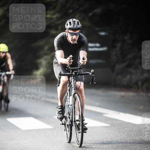 13.09.2026 - Stadtparktriathlon H.Heesch http://msf.ph/oto/10277875 13.09.2026 10:40:58 Radfahren 476, 555, 560 meine-sportfotos.de