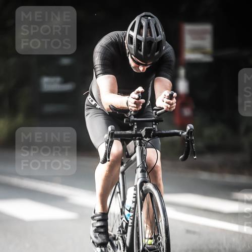 13.09.2026 - Stadtparktriathlon H.Heesch http://msf.ph/oto/10277890 13.09.2026 10:40:59 Radfahren 476, 555, 560 meine-sportfotos.de