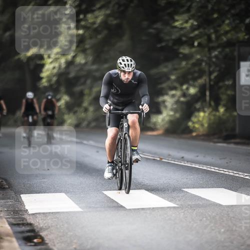 13.09.2026 - Stadtparktriathlon H.Heesch http://msf.ph/oto/10277914 13.09.2026 10:41:07 Radfahren 348, 357, 409, 496 meine-sportfotos.de
