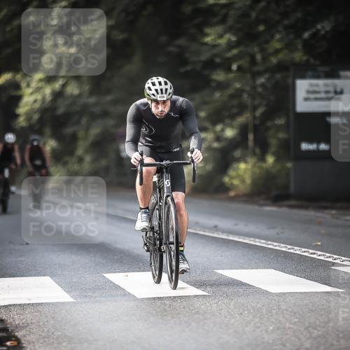 13.09.2026 - Stadtparktriathlon H.Heesch http://msf.ph/oto/10277921 13.09.2026 10:41:07 Radfahren 348, 357, 409, 496 meine-sportfotos.de