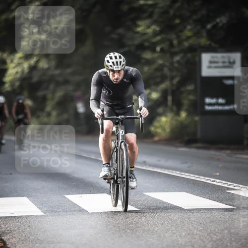 13.09.2026 - Stadtparktriathlon H.Heesch http://msf.ph/oto/10277923 13.09.2026 10:41:07 Radfahren 348, 357, 409, 496 meine-sportfotos.de