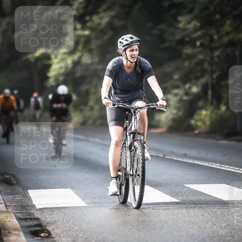 13.09.2026 - Stadtparktriathlon H.Heesch http://msf.ph/oto/10277948 13.09.2026 10:41:11 Radfahren 348, 357, 409, 489, 496, 503 meine-sportfotos.de