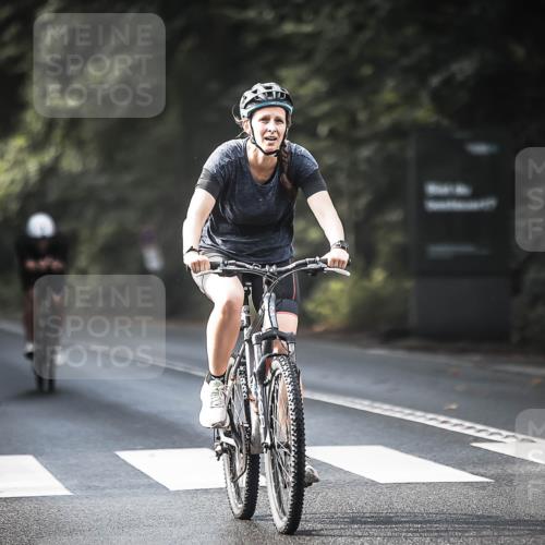 13.09.2026 - Stadtparktriathlon H.Heesch http://msf.ph/oto/10277959 13.09.2026 10:41:12 Radfahren 348, 357, 409, 489, 496, 503 meine-sportfotos.de