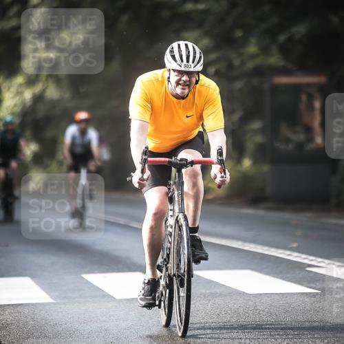 13.09.2026 - Stadtparktriathlon H.Heesch http://msf.ph/oto/10277988 13.09.2026 10:41:17 Radfahren 348, 357, 366, 401, 409, 489, 503, 531 meine-sportfotos.de