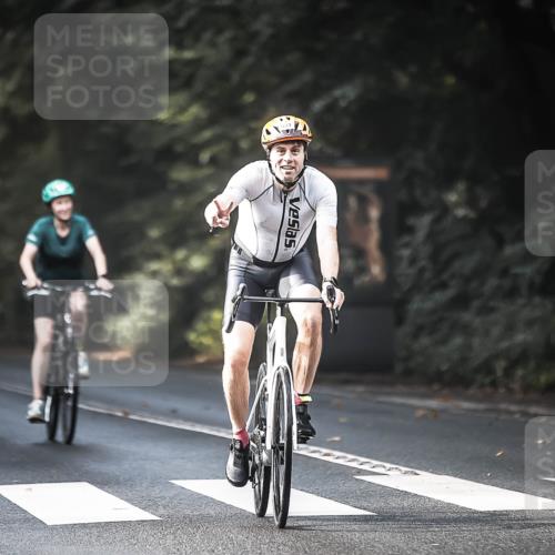 13.09.2026 - Stadtparktriathlon H.Heesch http://msf.ph/oto/10278006 13.09.2026 10:41:19 Radfahren 357, 366, 401, 489, 503, 531 meine-sportfotos.de