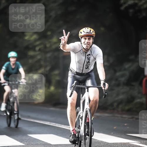 13.09.2026 - Stadtparktriathlon H.Heesch http://msf.ph/oto/10278016 13.09.2026 10:41:20 Radfahren 366, 401, 489, 503, 531 meine-sportfotos.de