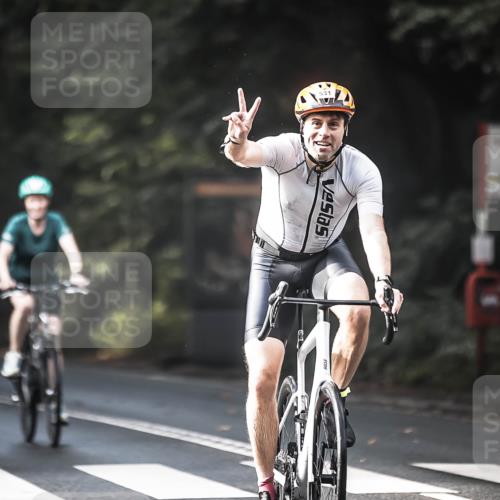 13.09.2026 - Stadtparktriathlon H.Heesch http://msf.ph/oto/10278018 13.09.2026 10:41:20 Radfahren 366, 401, 489, 503, 531 meine-sportfotos.de