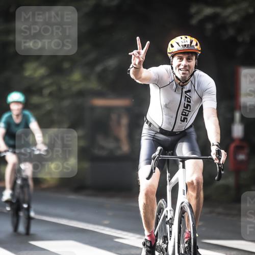 13.09.2026 - Stadtparktriathlon H.Heesch http://msf.ph/oto/10278022 13.09.2026 10:41:20 Radfahren 366, 401, 489, 503, 531 meine-sportfotos.de