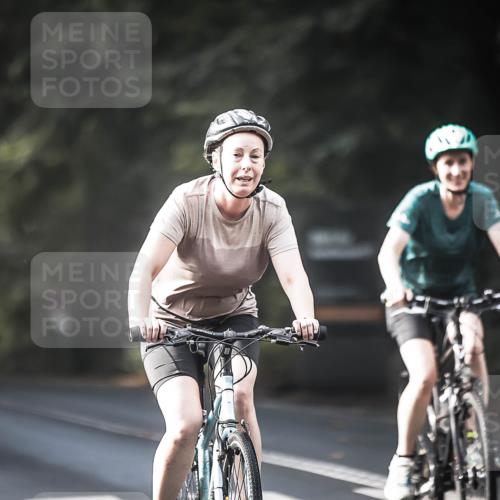 13.09.2026 - Stadtparktriathlon H.Heesch http://msf.ph/oto/10278038 13.09.2026 10:41:21 Radfahren 366, 401, 503, 531 meine-sportfotos.de