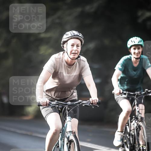 13.09.2026 - Stadtparktriathlon H.Heesch http://msf.ph/oto/10278041 13.09.2026 10:41:21 Radfahren 366, 401, 503, 531 meine-sportfotos.de