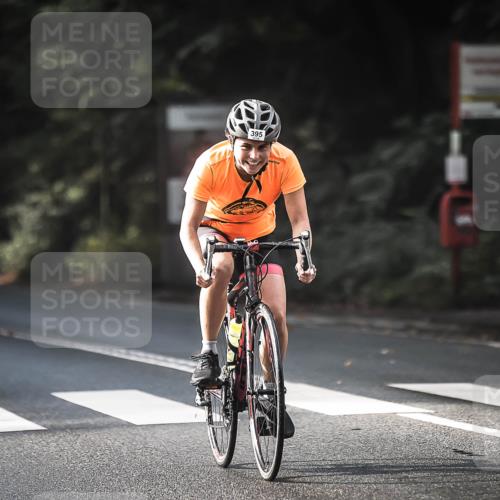 13.09.2026 - Stadtparktriathlon H.Heesch http://msf.ph/oto/10278064 13.09.2026 10:41:30 Radfahren 387, 395, 538 meine-sportfotos.de