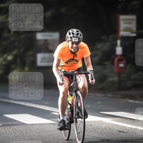 13.09.2026 - Stadtparktriathlon H.Heesch http://msf.ph/oto/10278067 13.09.2026 10:41:30 Radfahren 387, 395, 538 meine-sportfotos.de