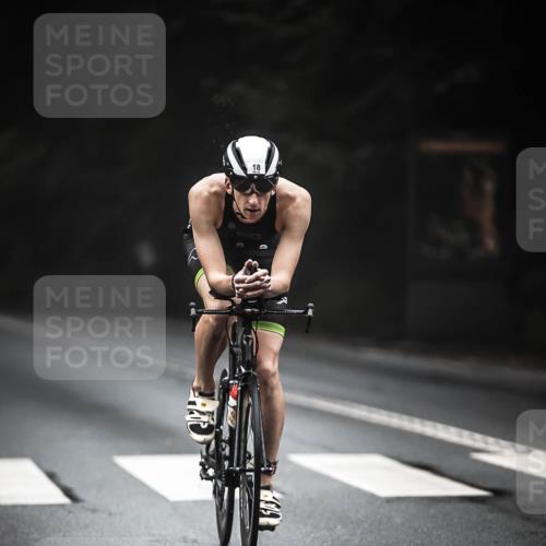 13.09.2026 - Stadtparktriathlon H.Heesch http://msf.ph/oto/10278075 13.09.2026 08:54:05 Radfahren 18, 34, 41 meine-sportfotos.de