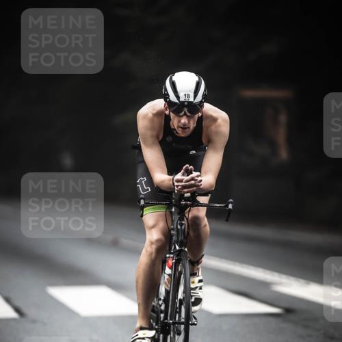 13.09.2026 - Stadtparktriathlon H.Heesch http://msf.ph/oto/10278081 13.09.2026 08:54:05 Radfahren 18, 34, 41 meine-sportfotos.de