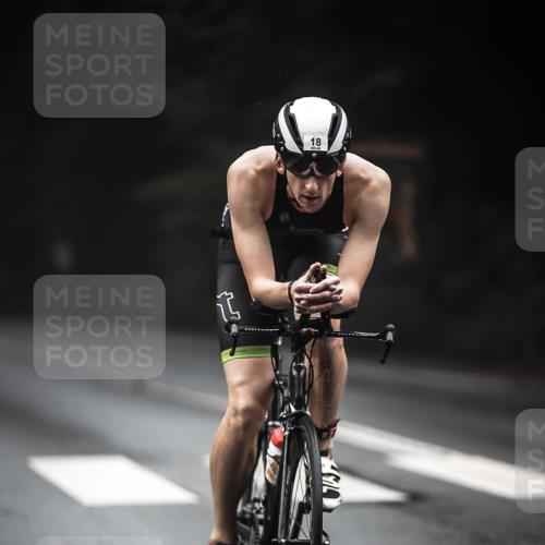 13.09.2026 - Stadtparktriathlon H.Heesch http://msf.ph/oto/10278085 13.09.2026 08:54:05 Radfahren 18, 34, 41 meine-sportfotos.de