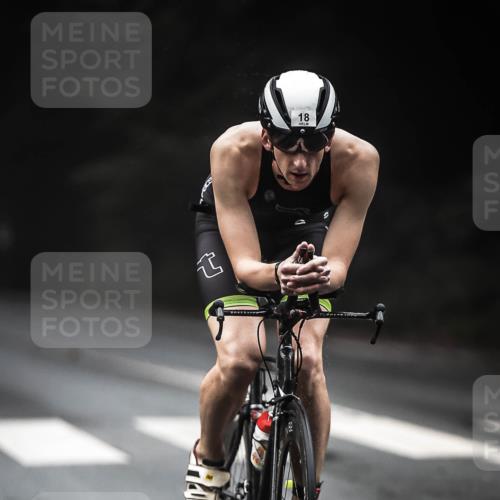 13.09.2026 - Stadtparktriathlon H.Heesch http://msf.ph/oto/10278088 13.09.2026 08:54:05 Radfahren 18, 34, 41 meine-sportfotos.de
