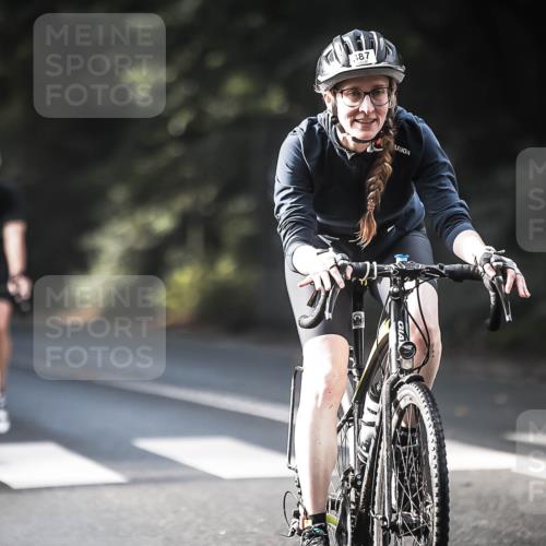 13.09.2026 - Stadtparktriathlon H.Heesch http://msf.ph/oto/10278104 13.09.2026 10:41:36 Radfahren 368, 387, 395, 431, 538, 554, 586 meine-sportfotos.de