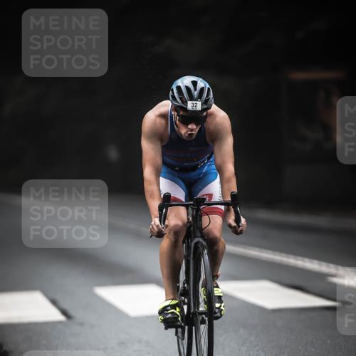 13.09.2026 - Stadtparktriathlon H.Heesch http://msf.ph/oto/10278116 13.09.2026 08:54:34 Radfahren 32, 52, 61 meine-sportfotos.de
