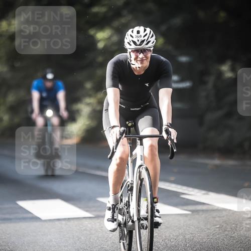 13.09.2026 - Stadtparktriathlon H.Heesch http://msf.ph/oto/10278117 13.09.2026 10:41:38 Radfahren 368, 387, 431, 478, 538, 554, 586 meine-sportfotos.de