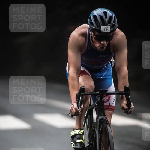 13.09.2026 - Stadtparktriathlon H.Heesch http://msf.ph/oto/10278129 13.09.2026 08:54:34 Radfahren 32, 52, 61 meine-sportfotos.de