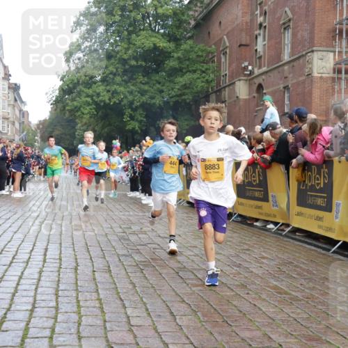 13.09.2026 - Kiel Lauf Yannick Fuchs http://msf.ph/oto/10278135 13.09.2026 08:51:08 Ziel 496, 1238, 1724, 2343, 10463, 10970, 11688, 497, 2125, 2443, 3106, 5792, 5959, 7511, 9612, 10957, 10987, 444, 909, 3683, 4159, 4741, 5010, 5211, 5439, 7033, 8657, 8883, 9379, 9929, 2443, 7511, 10359 meine-sportfotos.de