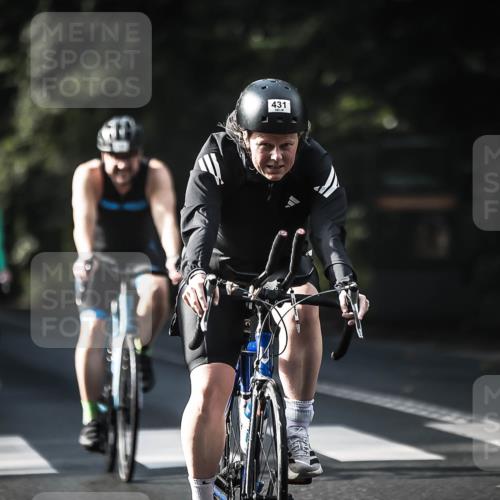 13.09.2026 - Stadtparktriathlon H.Heesch http://msf.ph/oto/10278146 13.09.2026 10:41:42 Radfahren 368, 387, 431, 478, 554, 583, 586 meine-sportfotos.de