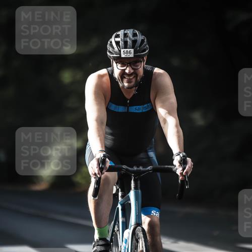13.09.2026 - Stadtparktriathlon H.Heesch http://msf.ph/oto/10278165 13.09.2026 10:41:43 Radfahren 368, 431, 478, 554, 583, 586 meine-sportfotos.de