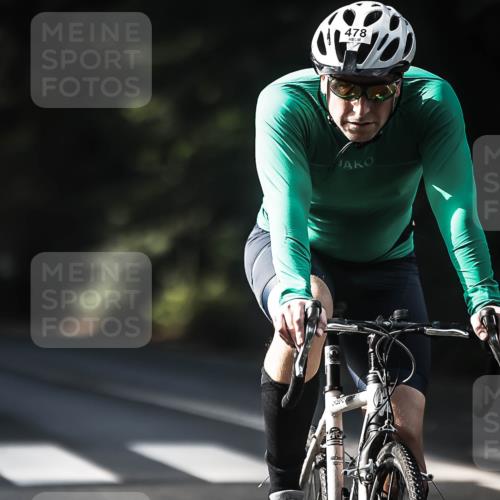13.09.2026 - Stadtparktriathlon H.Heesch http://msf.ph/oto/10278181 13.09.2026 10:41:45 Radfahren 431, 478, 554, 583, 586 meine-sportfotos.de