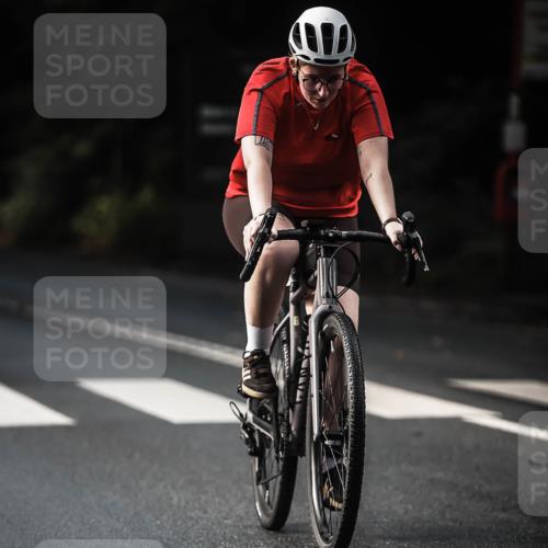 13.09.2026 - Stadtparktriathlon H.Heesch http://msf.ph/oto/10278207 13.09.2026 10:41:53 Radfahren 283, 510, 562, 583 meine-sportfotos.de