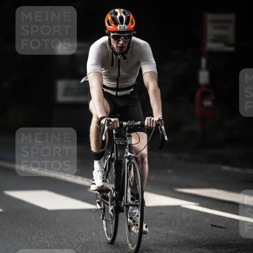 13.09.2026 - Stadtparktriathlon H.Heesch http://msf.ph/oto/10278264 13.09.2026 10:41:58 Radfahren 283, 471, 510, 562 meine-sportfotos.de