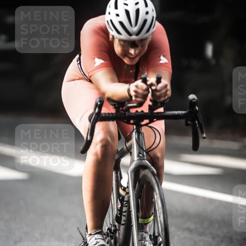 13.09.2026 - Stadtparktriathlon H.Heesch http://msf.ph/oto/10278293 13.09.2026 10:42:06 Radfahren 421, 447, 471, 513 meine-sportfotos.de