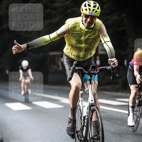 13.09.2026 - Stadtparktriathlon H.Heesch http://msf.ph/oto/10278352 13.09.2026 10:42:14 Radfahren 359, 371, 399, 421, 513, 530 meine-sportfotos.de