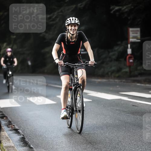 13.09.2026 - Stadtparktriathlon H.Heesch http://msf.ph/oto/10278381 13.09.2026 10:42:18 Radfahren 307, 359, 371, 399, 513, 530 meine-sportfotos.de