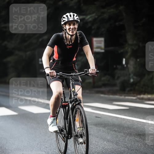 13.09.2026 - Stadtparktriathlon H.Heesch http://msf.ph/oto/10278392 13.09.2026 10:42:18 Radfahren 307, 359, 371, 399, 513, 530 meine-sportfotos.de