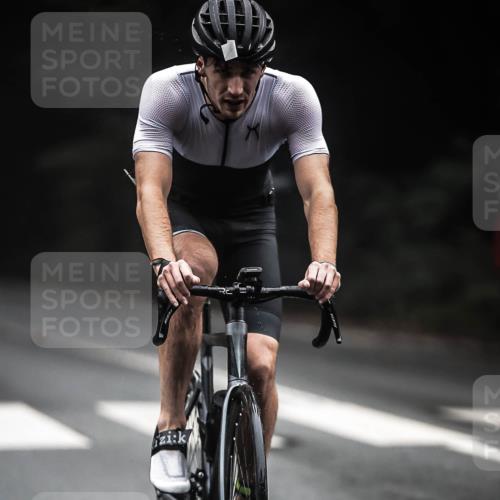 13.09.2026 - Stadtparktriathlon H.Heesch http://msf.ph/oto/10278433 13.09.2026 08:56:03 Radfahren 19, 54, 71 meine-sportfotos.de