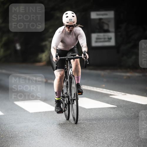 13.09.2026 - Stadtparktriathlon H.Heesch http://msf.ph/oto/10278434 13.09.2026 10:42:27 Radfahren 307, 375, 402, 456 meine-sportfotos.de