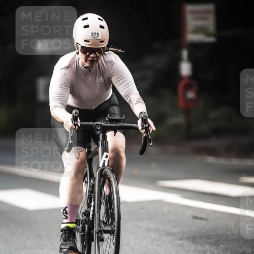 13.09.2026 - Stadtparktriathlon H.Heesch http://msf.ph/oto/10278448 13.09.2026 10:42:28 Radfahren 375, 402, 456, 514 meine-sportfotos.de