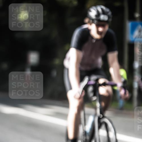 13.09.2026 - Stadtparktriathlon H.Heesch http://msf.ph/oto/10278480 13.09.2026 10:42:35 Radfahren 402, 456, 514 meine-sportfotos.de