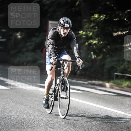 13.09.2026 - Stadtparktriathlon H.Heesch http://msf.ph/oto/10278499 13.09.2026 10:42:48 Radfahren 380, 481, 542 meine-sportfotos.de