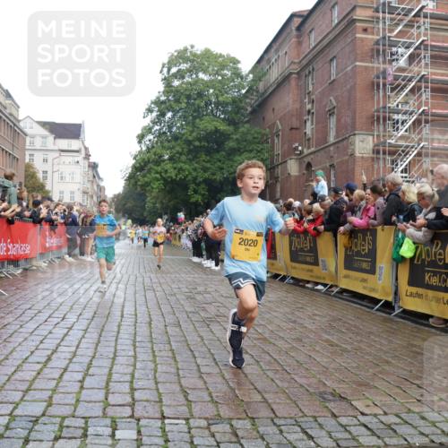 13.09.2026 - Kiel Lauf Yannick Fuchs http://msf.ph/oto/10278635 13.09.2026 08:51:35 Ziel 444, 1243, 3779, 3901, 5130, 5439, 5793, 5906, 5976, 6532, 6699, 7521, 8206, 8538, 8657, 8883, 9379, 9929, 909, 1238, 1724, 3683, 4159, 4741, 5010, 5211, 7033, 8883, 10463, 10970, 11688, 1210, 1572, 2020, 5169, 5580, 6205, 7171, 8543, 8700, 11448, 12102, 12467, 496, 2343, 10957 meine-sportfotos.de