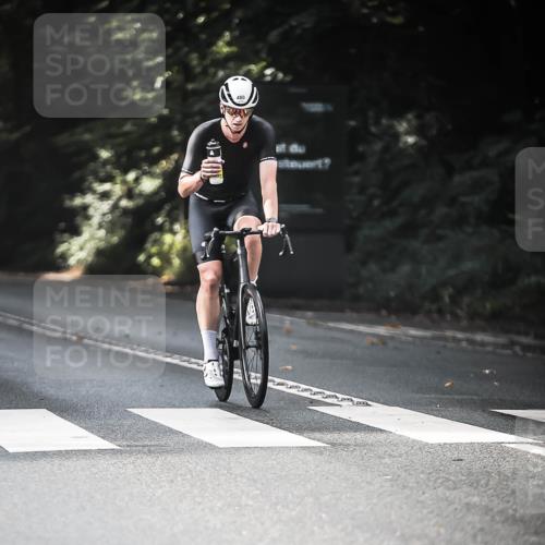 13.09.2026 - Stadtparktriathlon H.Heesch http://msf.ph/oto/10278723 13.09.2026 10:43:42 Radfahren 408, 416, 463, 480 meine-sportfotos.de